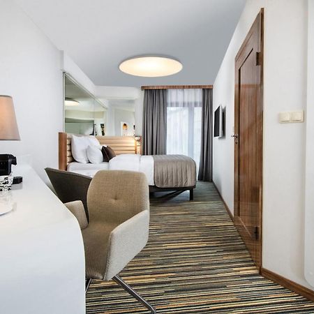 Leonardo Boutique Hotel Krakow City Center Екстериор снимка